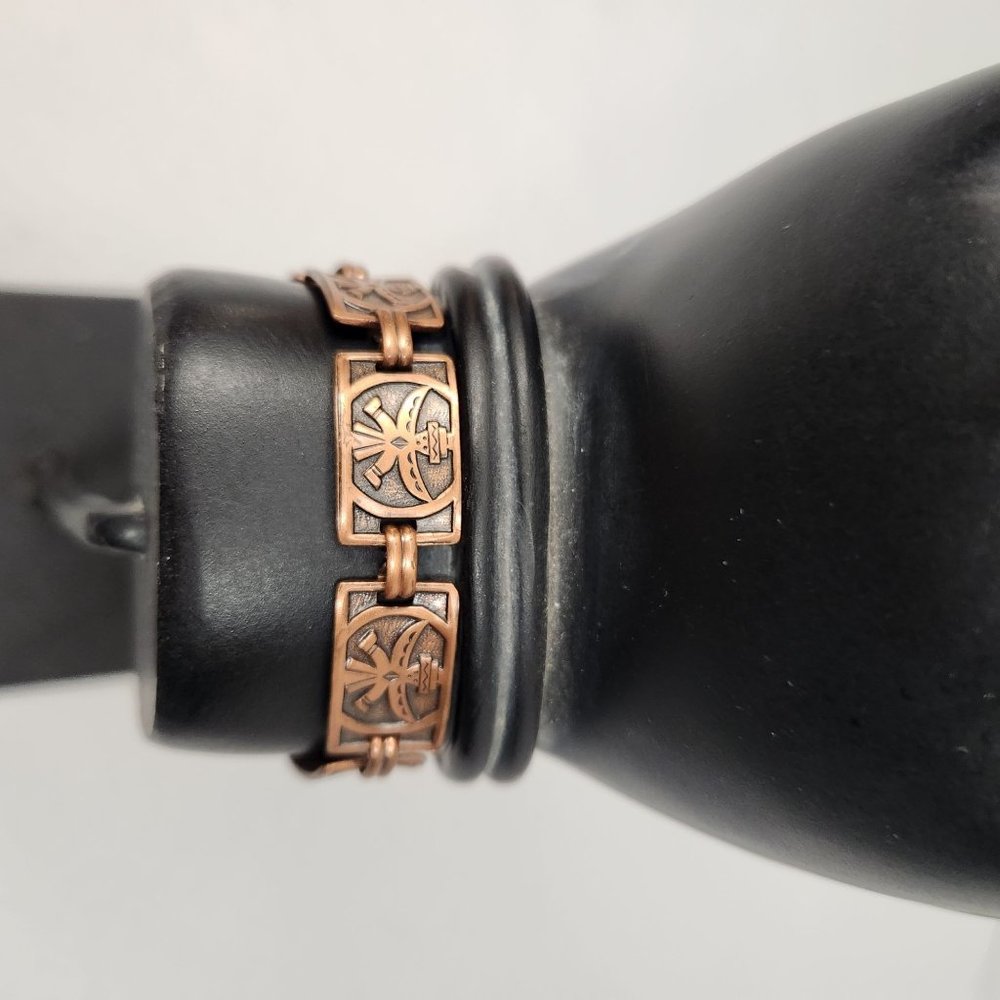 VINTAGE COPPER LINKED BRACELET WITH ETCHED DESIGN Eases aches and pains